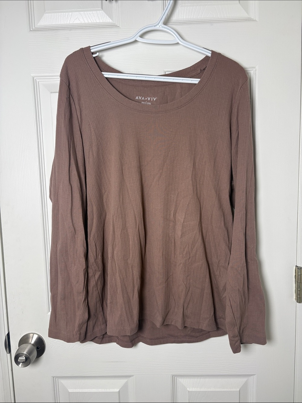 Ava & Viv Mauve-Brown Ribbed Long Sleeve Scoop Neck Top